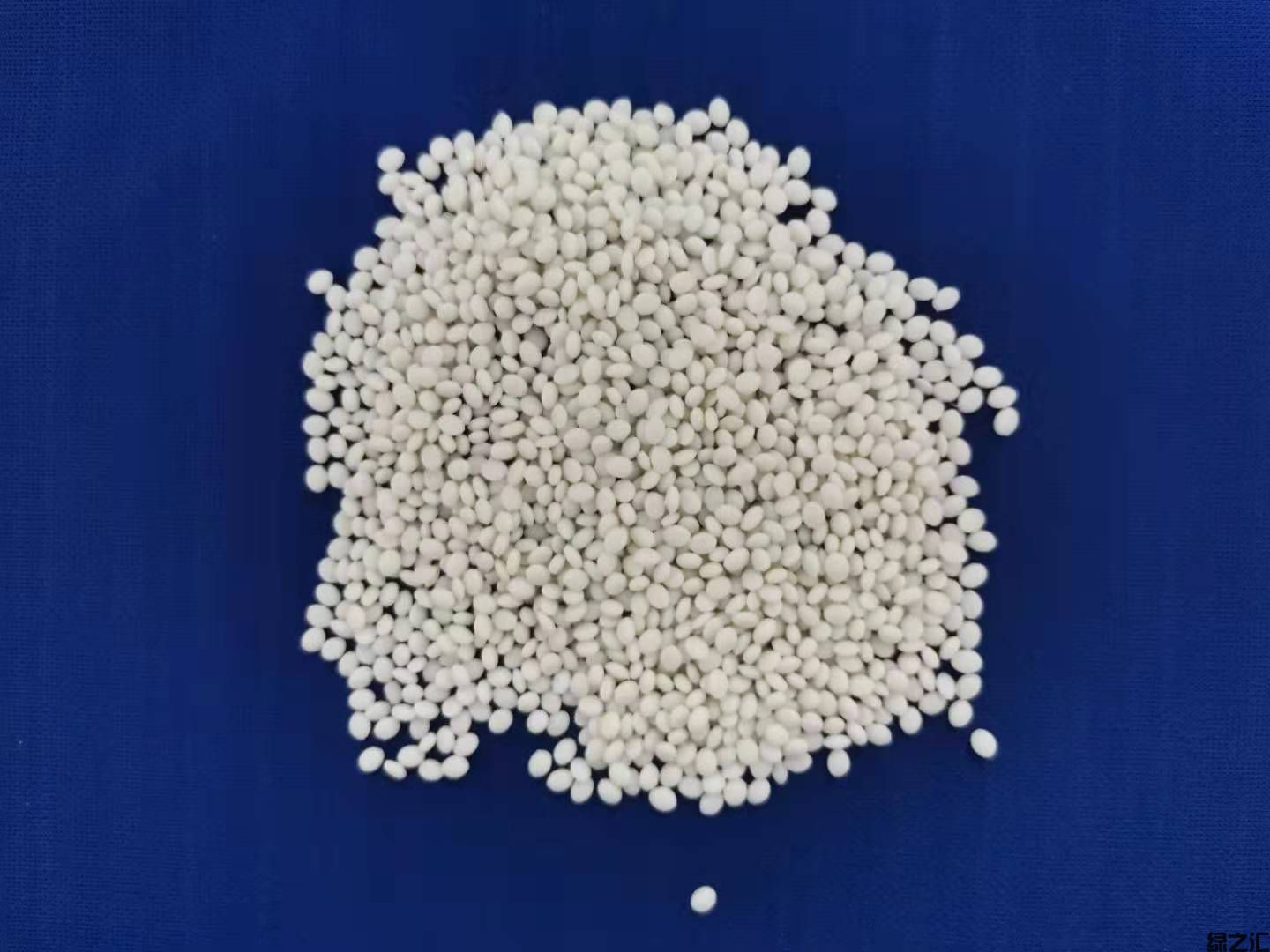 PE類(lèi)保鮮膜、熱收縮膜、纏繞膜制品專(zhuān)用厭氧生物降解料(圖1)